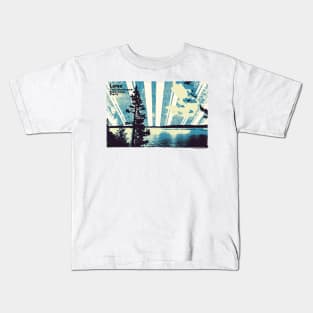 Retro Lake Yellowstone in blue Kids T-Shirt